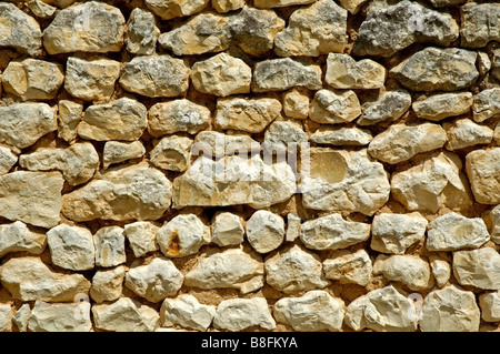 Limestone rock wall, a typical example from Western France Stock Photo