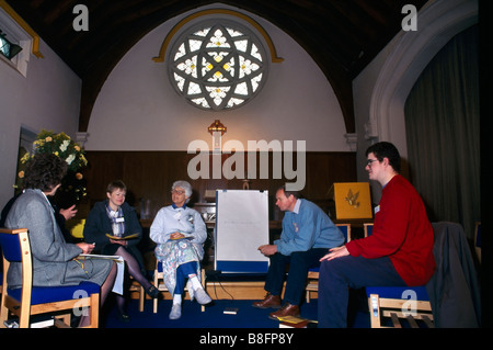 Bible Discussion Group In Plain Church Methodist epsom surrey Stock Photo