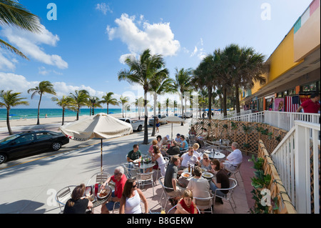 Restaurant on Fort Lauderdale Beach Boulevard, Fort Lauderdale Beach, Gold Coast, Florida, USA Stock Photo