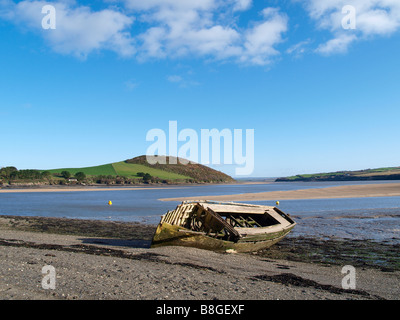 An old boat wreck on the beach at Crow Point on the edge of Saunton ...