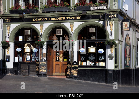 Deacon Brodies Tavern, pub, Lawnmarket, Royal Mile, Edinburgh, Scotland, UK, Europe Stock Photo
