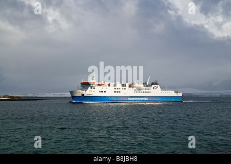 dh MV Hamnavoe SCAPA FLOW ORKNEY Stromness snow countryside passenger ferry roro ship Stock Photo