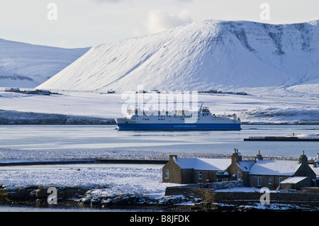 dh MV Hamnavoe STROMNESS ORKNEY Northlink ferries ferry entering Scapa Flow passenger transport ship Stock Photo