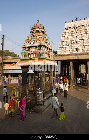 India Tamil Nadu Tiruvannamalai Arunachaleswar temple nandi bull statue at inner sanctum Stock Photo