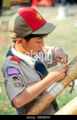 Boy scout show scoutorama event demonstrate rope bridge safe care fun ...
