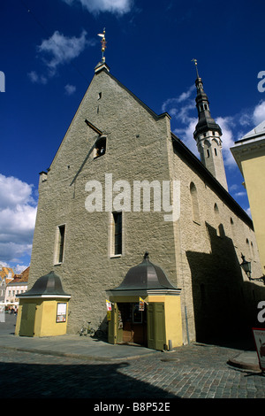 Estonia, Tallinn, Raekoja Plats, old town square, town hall Stock Photo
