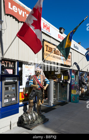 Shops near Hyde Street Pier, Fisherman's Wharf, San Francisco, California, USA Stock Photo