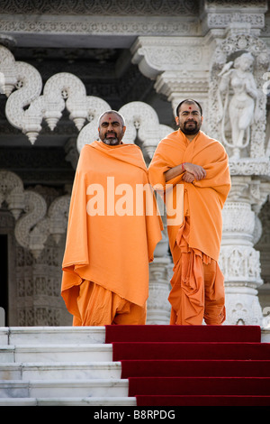 BAPS Shri Swaminarayan Mandir is a traditional Hindu temple Stock Photo ...