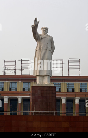 Chairman Mao memorial statue in Chengdu, Sichuan Province, China Stock Photo