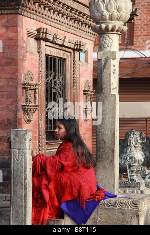 Nepal Kathmandu Makhan Tol street scene woman Stock Photo