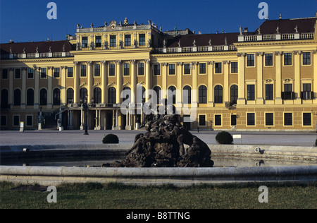 Baroque Schloss Schönbrunn Palace (1744-49), by Architect Nikolaus ...