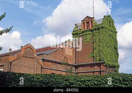 London, Wapping Hydraulic Pumping Station, in Wapping Wall, now an arts and cultural Centre. Stock Photo