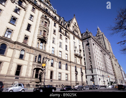 New York City The Dakota and The San Remo residential buildings on Central Park West, Upper West Side luxury apartments. 19th century architecture USA Stock Photo