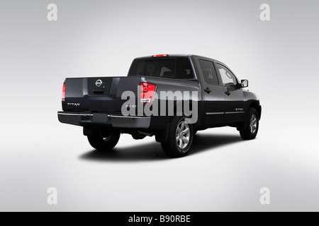 2009 Nissan Titan SE in Gray - Front angle view Stock Photo - Alamy