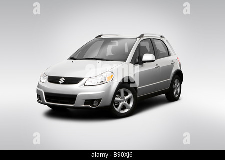 2009 Suzuki SX4 Crossover in Silver - Front angle view Stock Photo