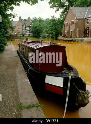 UK England Manchester Worsley Basin narrowboat moored on Bridgewater Canal Stock Photo