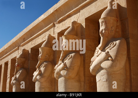 Osiris statues, Mortuary Temple of Queen Hatshepsut, 'Deir el-Bahri', 'West Bank', Luxor, Egypt Stock Photo