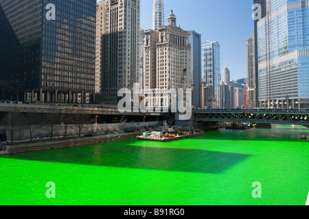 Chicago river being dyed green for St. Patrick's Day celebration - Chicago, IL Stock Photo