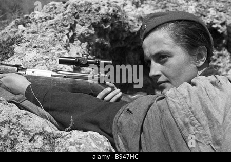 I Sniper, Lyudmila Pavlichenko Stock Photo - Alamy