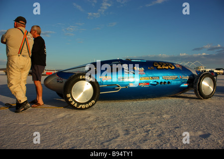 salt lake racing at lake Gairdner, Eyre Peninsula, South Australia ...