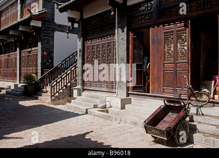 Chinese architecture at the heritage site of Lijiang Old Town in Yunnan Stock Photo