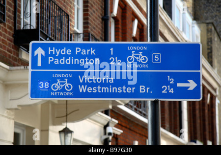 Street sign for the London Network cycle routes around London.  March 2009 Stock Photo
