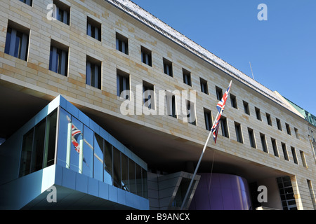 british embassy in berlin mitte wilhelmstreet modern fassade outdoor shot 2009 Stock Photo