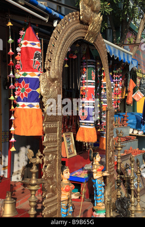 India Tamil Nadu Chennai Madras handicraft shop Stock Photo