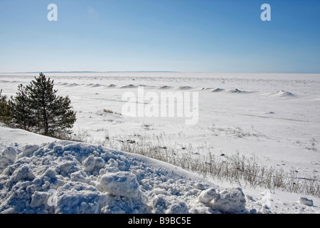 The snowy frozen Lake Superior  Michigan MI Upper Peninsula Great Lakes from above pictures images large high resolution horizontal in USA US hi-res Stock Photo