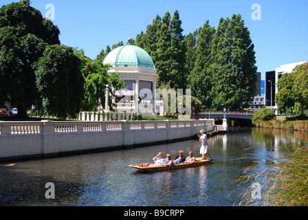 Punting past Rotunda on River Avon, Christchurch, Canterbury, South Island, New Zealand Stock Photo