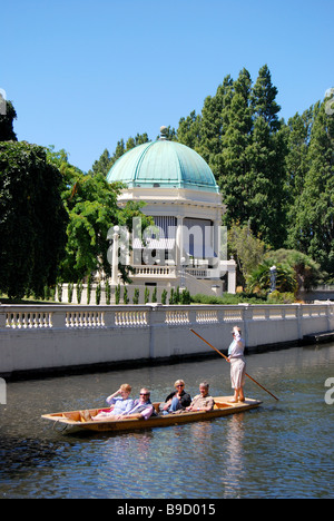 Punting past Rotunda on River Avon, Christchurch, Canterbury, South Island, New Zealand Stock Photo
