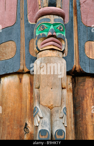 Detail of a totem pole of the Cowichan Tribe, Duncan, Vancouver Island, British Columbia, Canada, North America Stock Photo