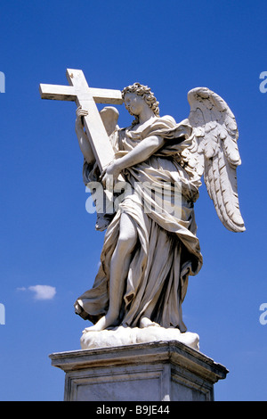 Angel scupture by Bernini, on the Ponte Sant Angelo Bridge crossing the Tiber River, Rome, Italy, Europe Stock Photo