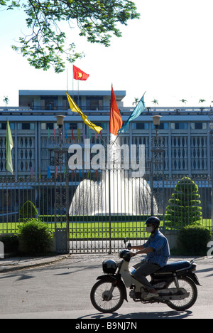 Vietnam Architecture - Reunification Hall, Nam Ky Khoi Nghia Street, Saigon, Ho Chi Minh City, Vietnam Stock Photo