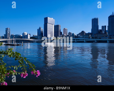 Brisbane City, Riverside Expressway & Victoria Bridge Queensland Australia Stock Photo