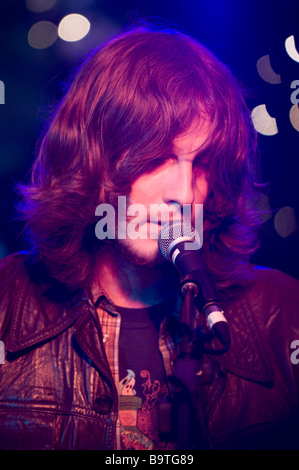 Scott Matthews performing at the Moseley Folk Festival in Birmingham in 2008 Stock Photo