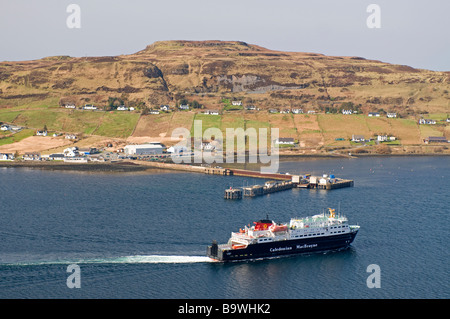 Caledonian MacBrayne's ferry arriving at Uig on the Trotternish peninsula on the north west of the Isle of Skye     SCO 2246 Stock Photo