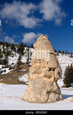 Mound Spring in the Mammoth Hot Springs Area, Yellowstone National Park ...