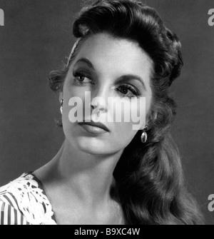 JULIE LONDON (1926-2000) American singer and film actress about 1958 ...