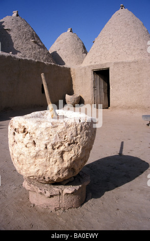 beehive houses pestle in courtyard Harran Turkey Stock Photo