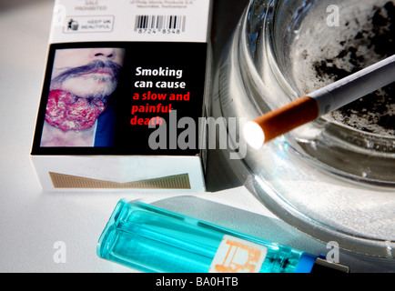 Graphic health warning on UK cigarette packet Stock Photo