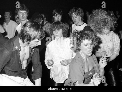Seventies, black and white photo, cultural event 1979 in the Westphalia Hall in Dortmund, Bild Disco, discotheque organized by the Bild Zeitung, dancing juveniles, aged 16 to 23 years, D-Dortmund, Ruhr area, North Rhine-Westphalia Stock Photo