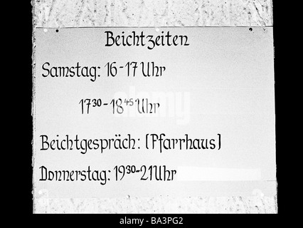 Seventies, black and white photo, religion, Christianity, confession, indicating label at a vicarage showing the tenses of the confessional conversation Stock Photo