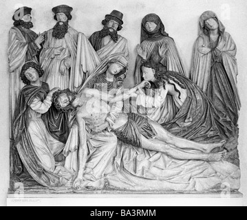 Seventies, black and white photo, religion, Christianity, Lamentation of Christ, sculpture group, Unterlinden Museum, France, Alsace, Colmar Stock Photo