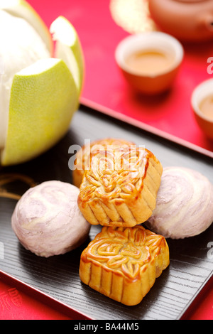 Mooncakes and peeled pomelo Stock Photo