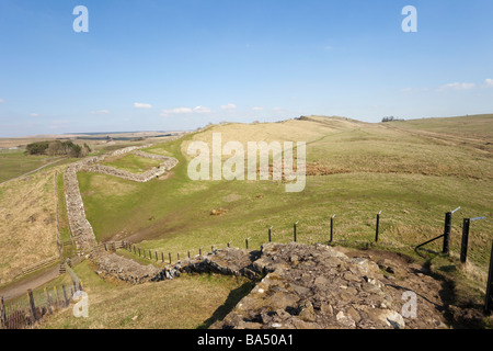 Pennine Way Hadrian's Wall and Cawfields Roman Milecastle on Whin Sill in Northumberland 'National Park' England UK Stock Photo