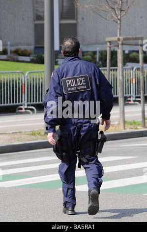 A police agent from the 'Secret Service', the secretive organisation in charge of protecting the US preisdent. Stock Photo