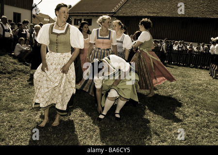 Germany Waiter-Bavaria Antdorf "Mailaufen" Pair Official Dress ...