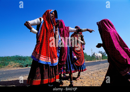 India, Rajasthan State, Ghanerao area, Rajput women Stock Photo