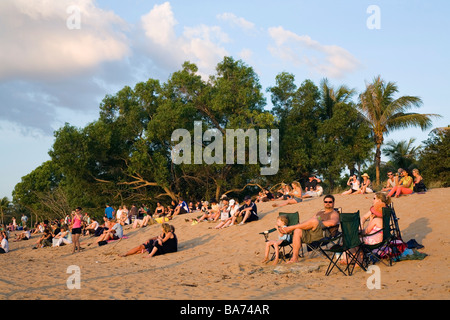 Crowds gathered on Mindil Beach for sunset. Darwin, Northern Territory, AUSTRALIA Stock Photo